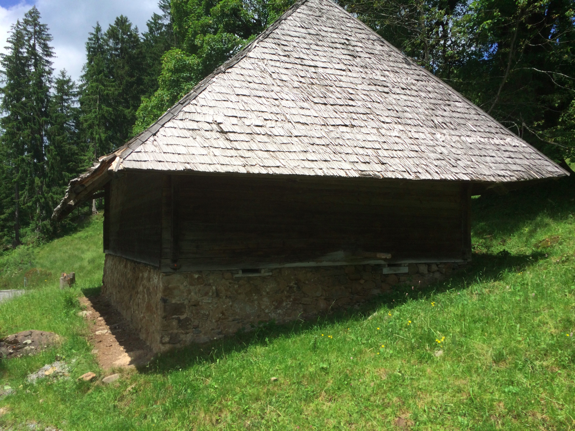 Knapp 200 m vom Haupthaus entfernt